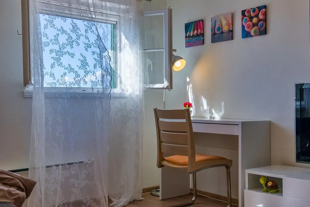Apartment Bacvice Holiday With Free Parking Split