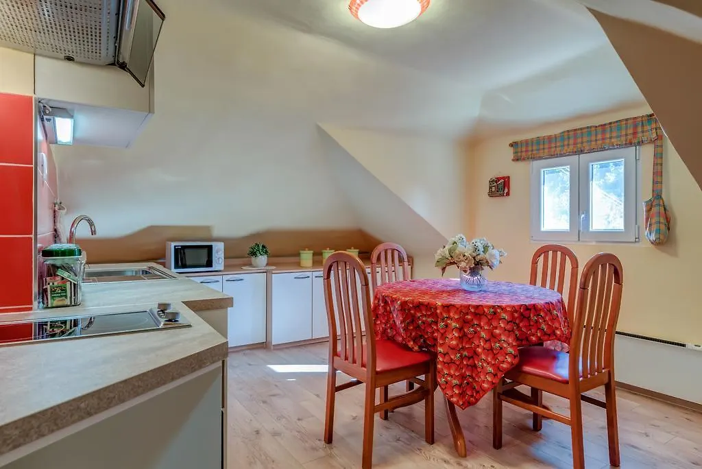 Apartment Bacvice Holiday With Free Parking Split
