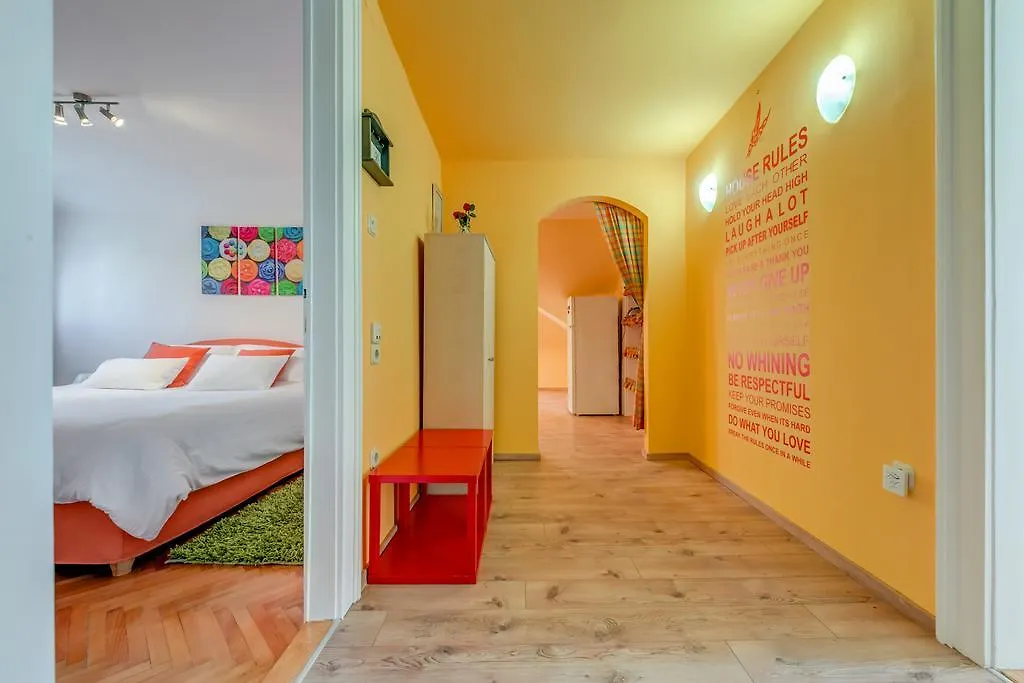 Apartment Bacvice Holiday With Free Parking Split