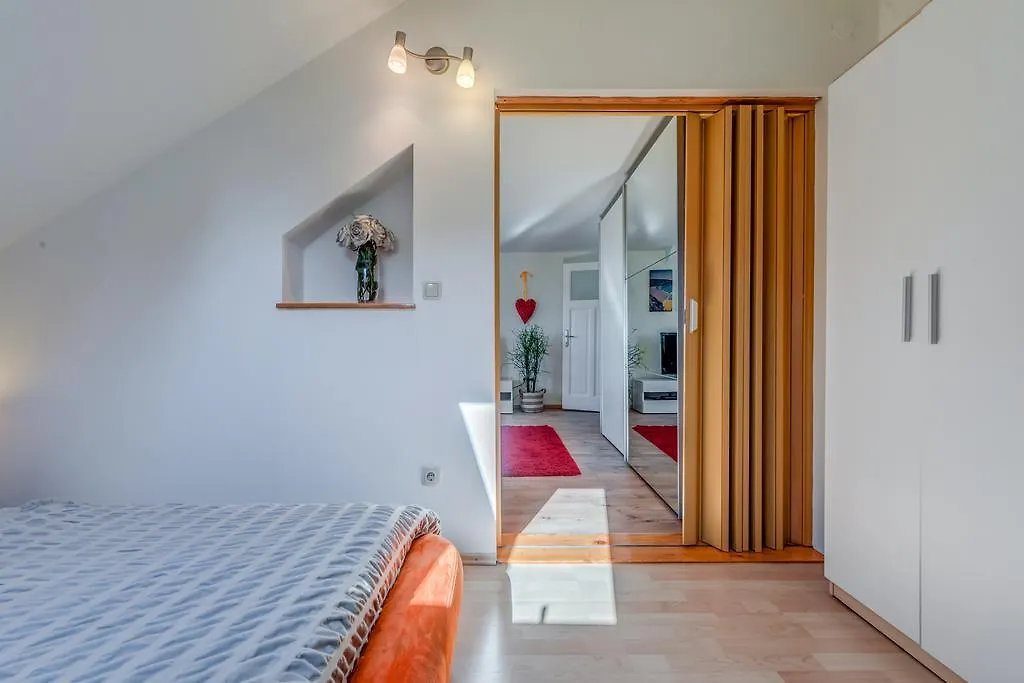 Apartment Bacvice Holiday With Free Parking Split